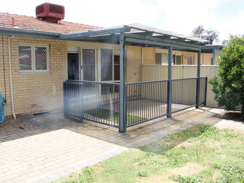 3b Oswald Street, Coolbellup WA 6163