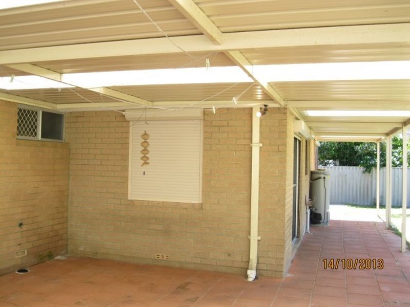 11 Matthew Way, Thornlie WA 6108