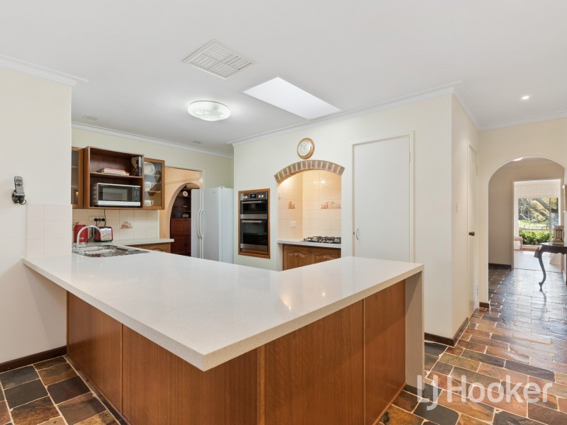 133 Burrendah Boulevard, Willetton WA 6155