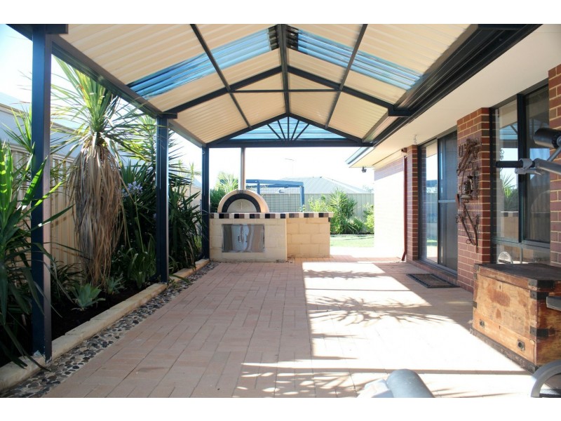 74 Cheltenham Loop, Bertram WA 6167