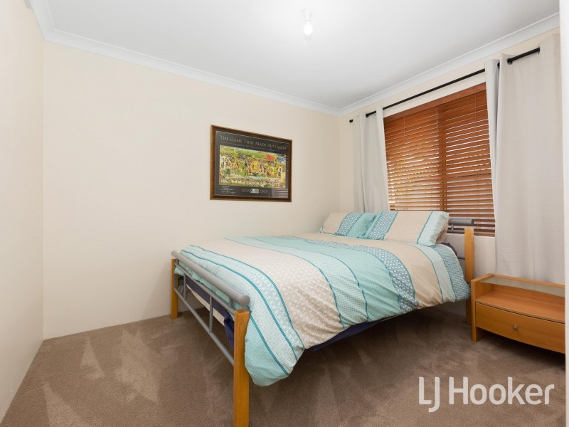 10 Bluebell Way, Bibra Lake WA 6163