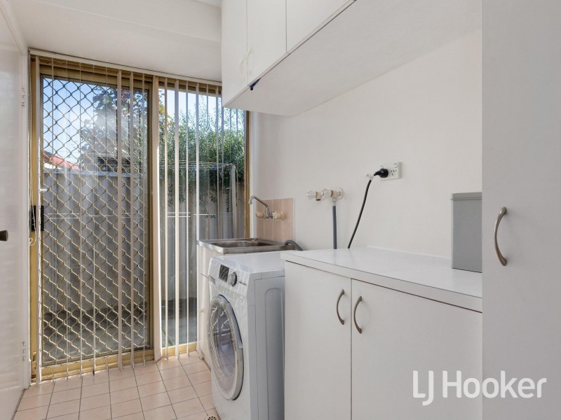 10 Bluebell Way, Bibra Lake WA 6163