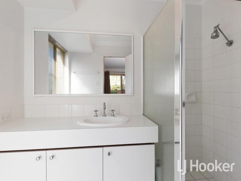 10 Bluebell Way, Bibra Lake WA 6163