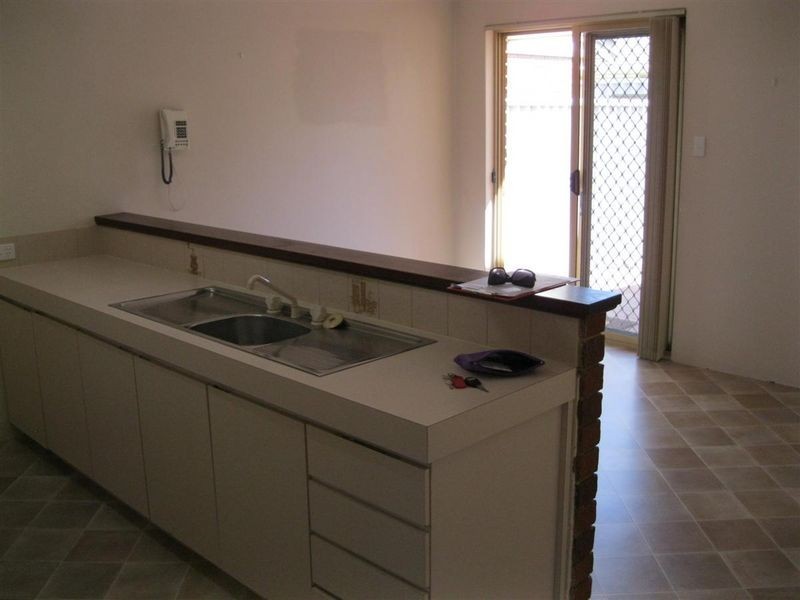 7/5 Dewey Street, Shelley WA 6148