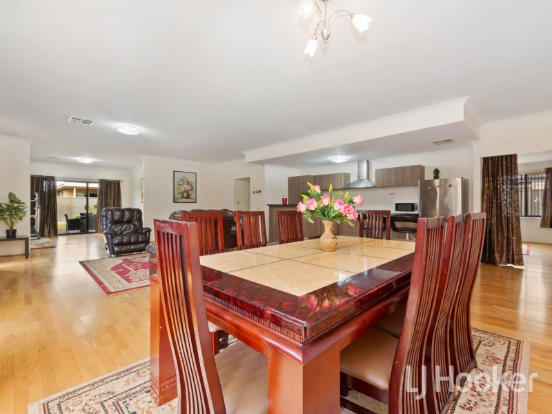 16 Global Avenue, Harrisdale WA 6112