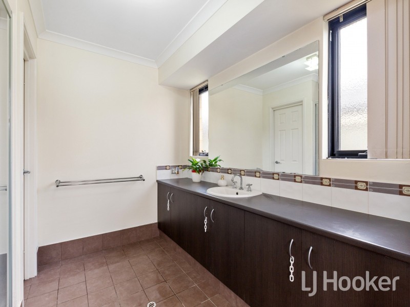 16 Global Avenue, Harrisdale WA 6112