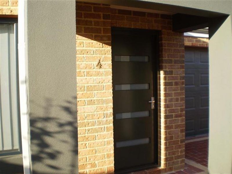 4/33 Banyard  Avenue, Kelmscott WA 6111