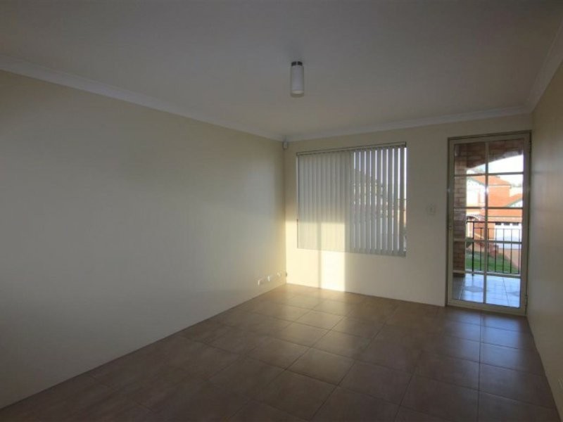 11 Japonica Way, Murdoch WA 6150