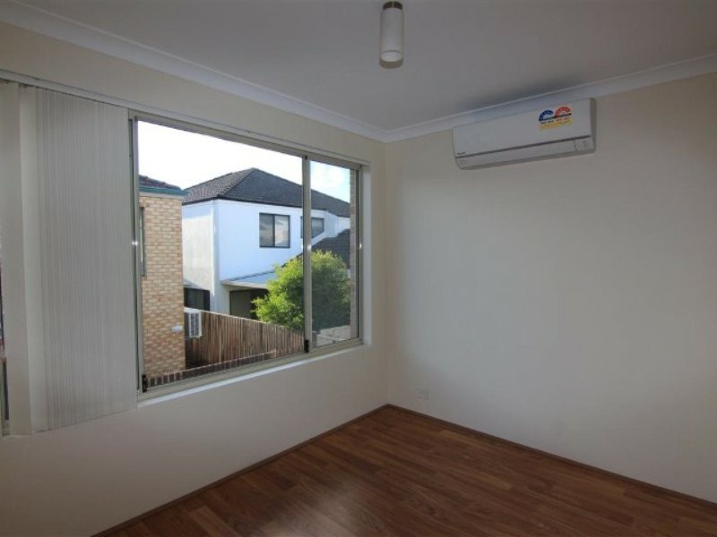 11 Japonica Way, Murdoch WA 6150