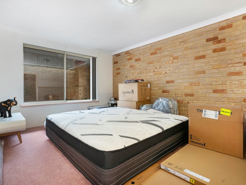 61 Central Avenue, Rossmoyne WA 6148