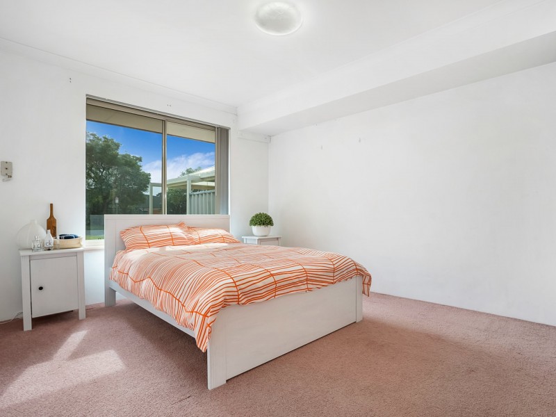 61 Central Avenue, Rossmoyne WA 6148