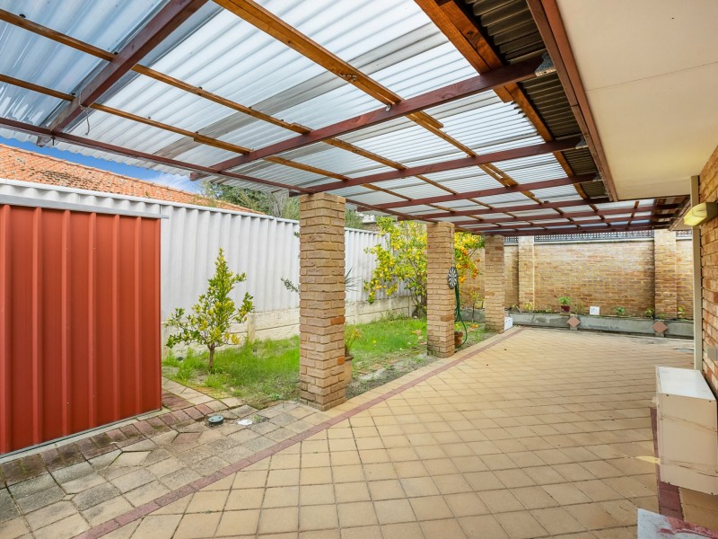 61 Central Avenue, Rossmoyne WA 6148