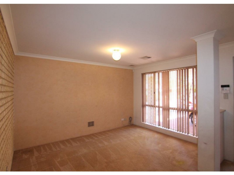 6/15 Summer Place, Thornlie WA 6108