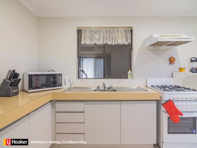 9 Bauera Glade, South Lake WA 6164