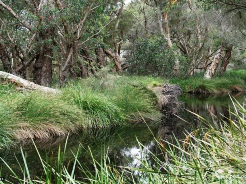 442 High Road, Ferndale WA 6148