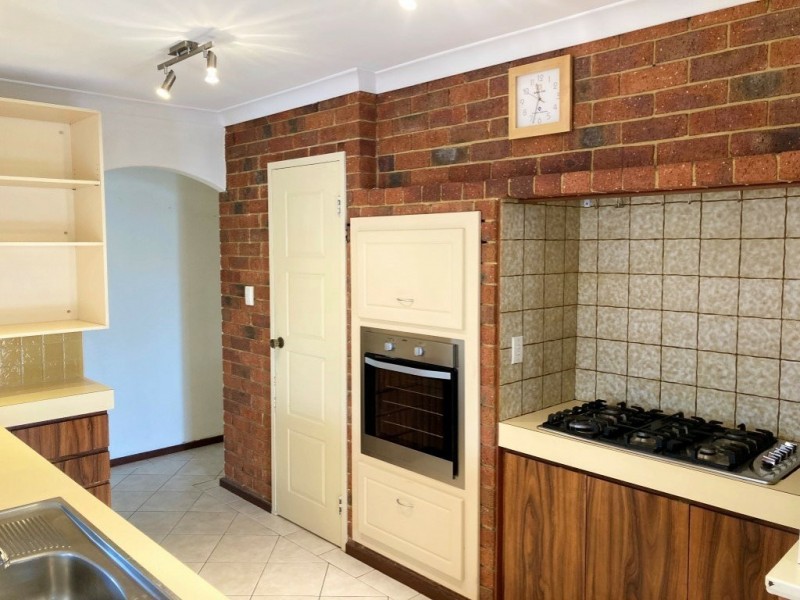 4 Magenta Place, Riverton WA 6148