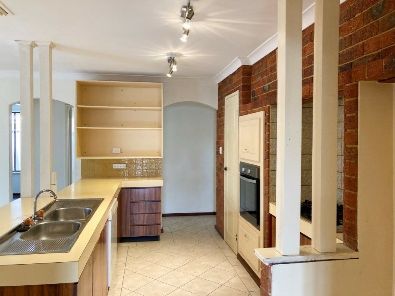 4 Magenta Place, Riverton WA 6148