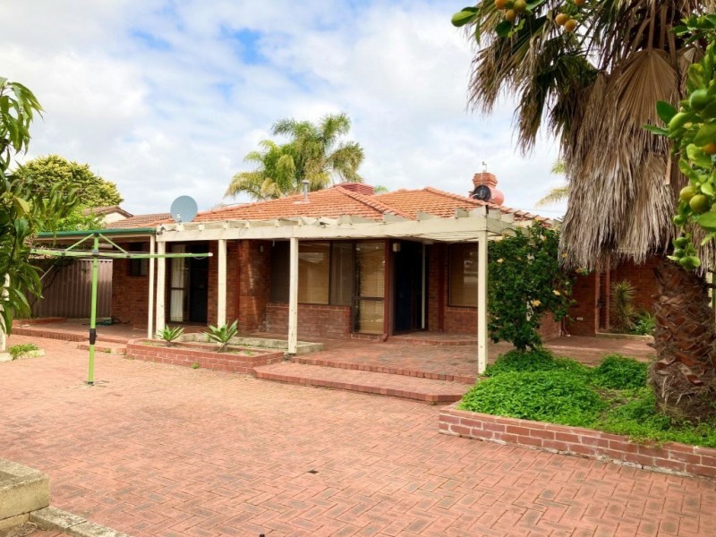 4 Magenta Place, Riverton WA 6148