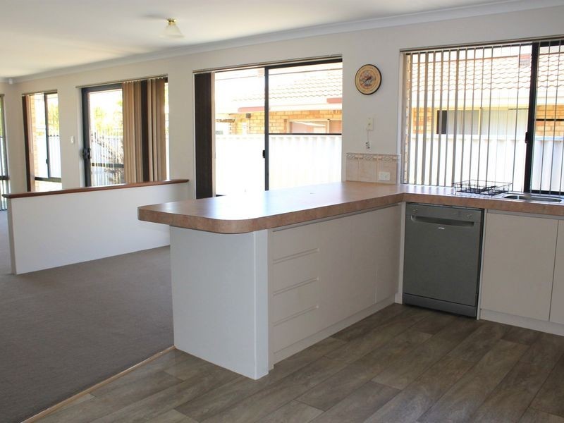 9 Bushlark Rise, Canning Vale WA 6155