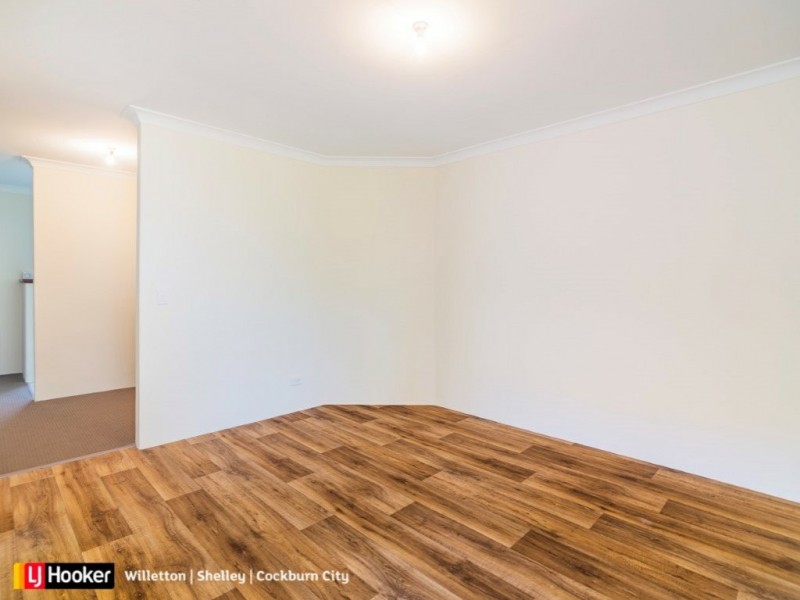 15 Barrington Street, Munster WA 6166