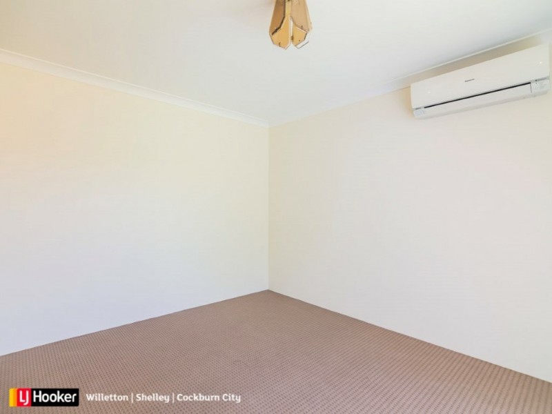 15 Barrington Street, Munster WA 6166