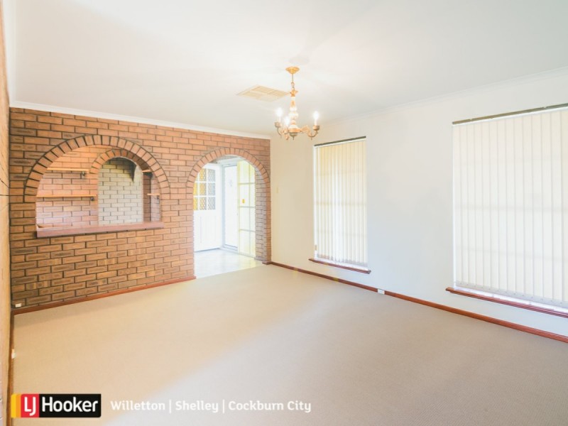 1 Macaulay Avenue, Duncraig WA 6023