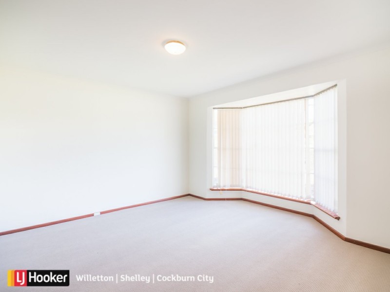 1 Macaulay Avenue, Duncraig WA 6023