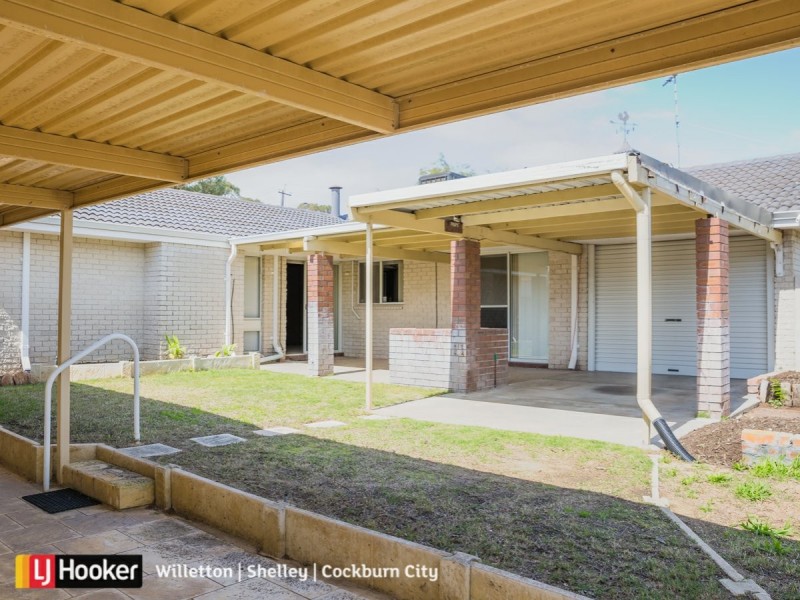 1 Macaulay Avenue, Duncraig WA 6023