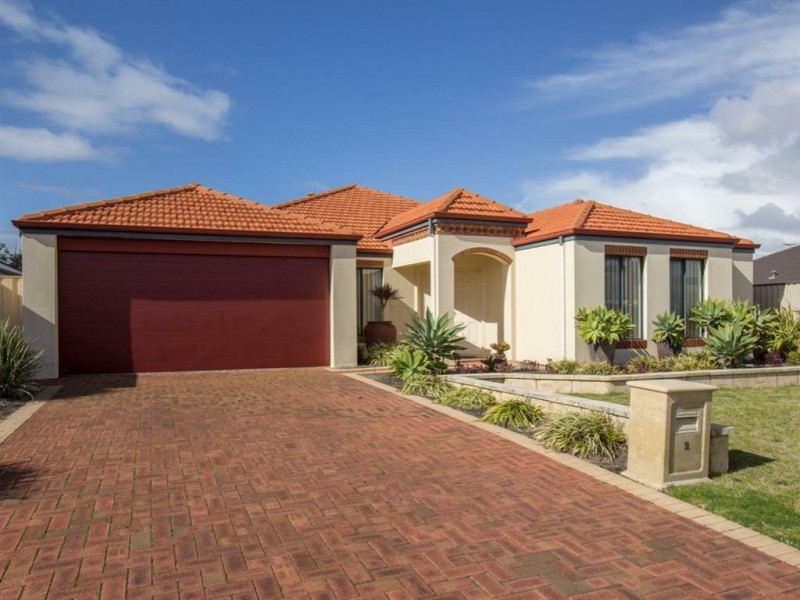 2 Wisely Court, Aubin Grove WA 6164