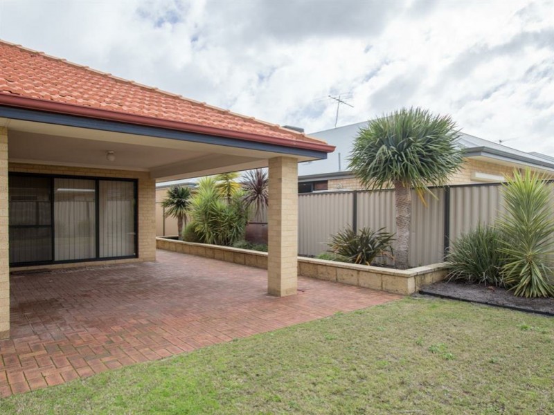 2 Wisely Court, Aubin Grove WA 6164
