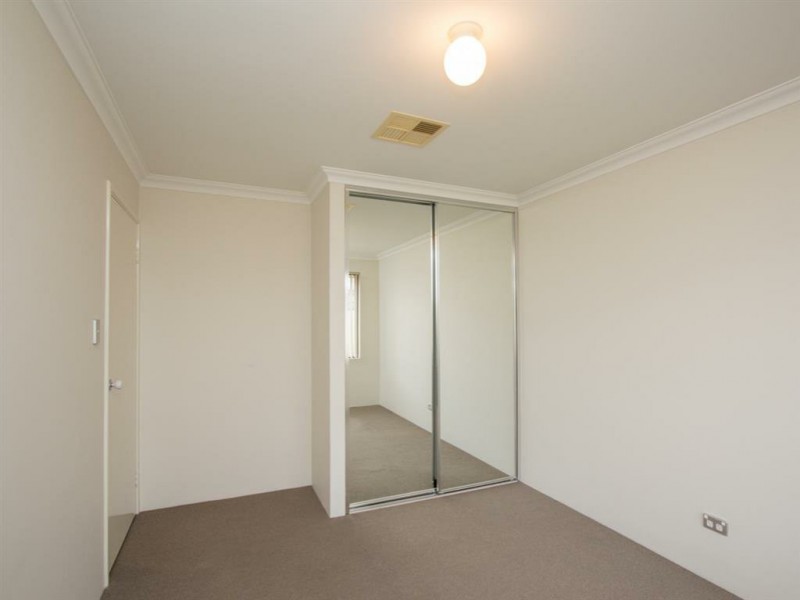 2 Wisely Court, Aubin Grove WA 6164