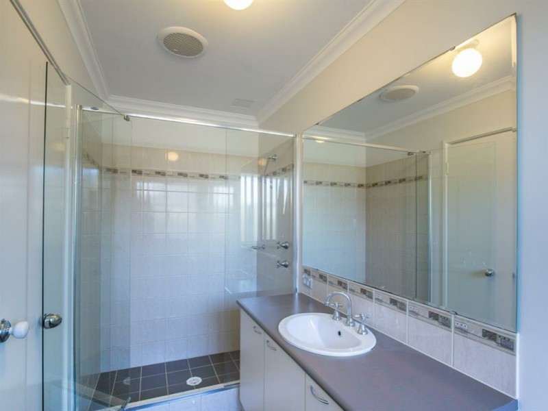 2 Wisely Court, Aubin Grove WA 6164