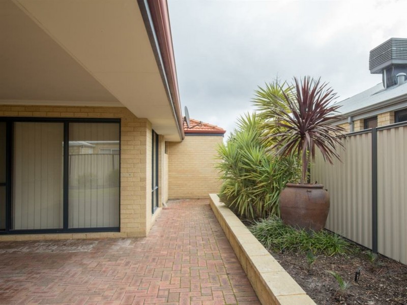 2 Wisely Court, Aubin Grove WA 6164