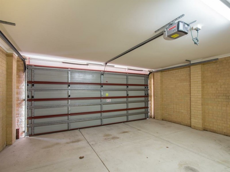 2 Wisely Court, Aubin Grove WA 6164