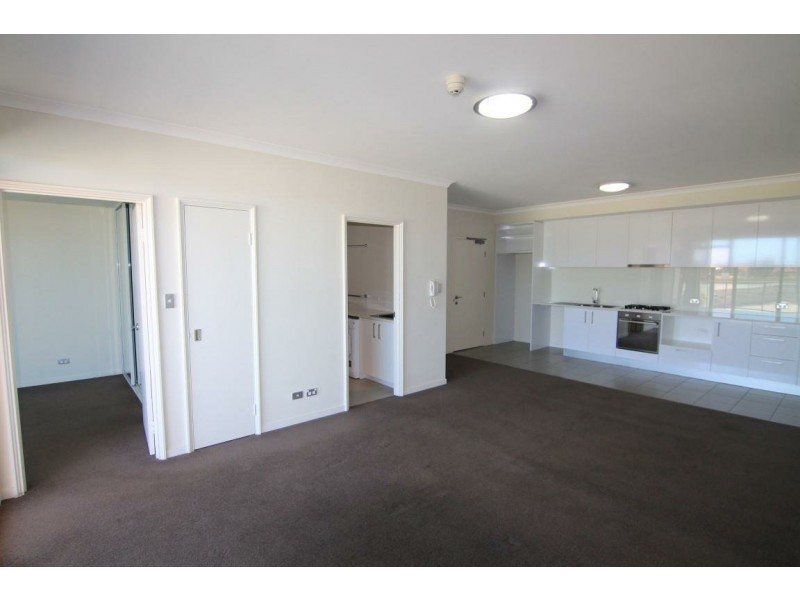 401/25 Malata Crescent, Success WA 6164