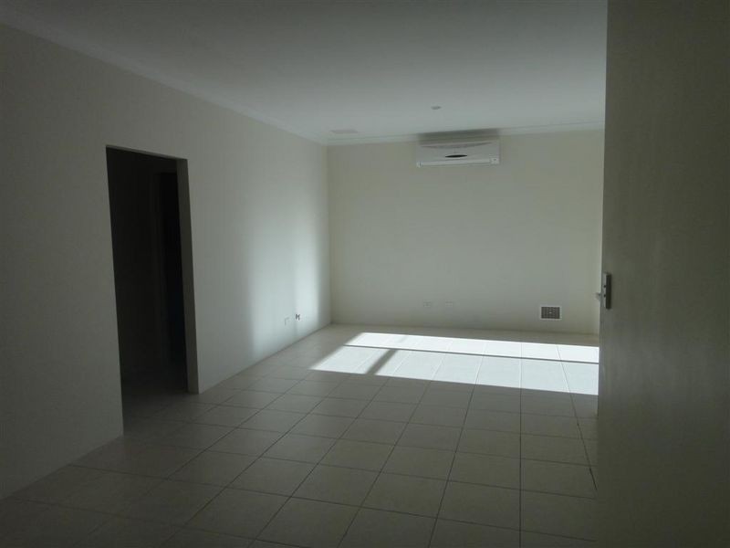 2/36 Fifth Road, Armadale WA 6112