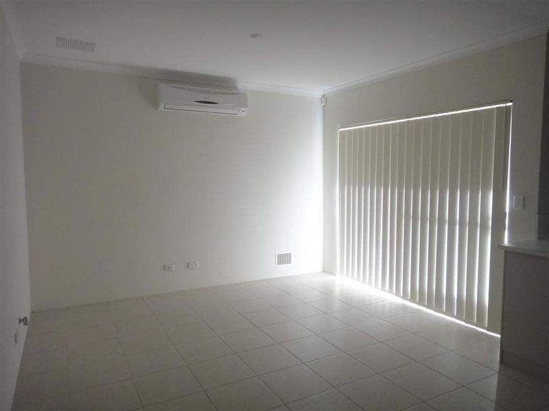 2/36 Fifth Road, Armadale WA 6112