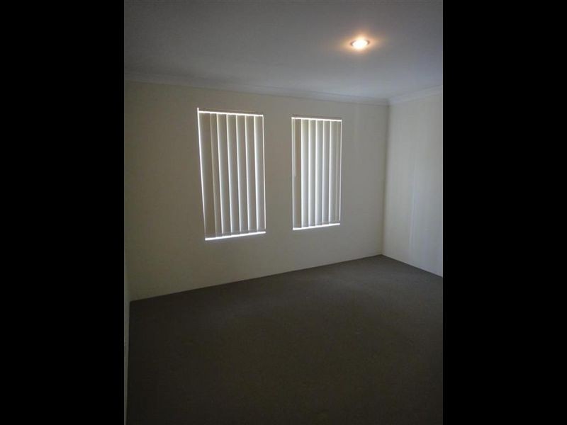 2/36 Fifth Road, Armadale WA 6112