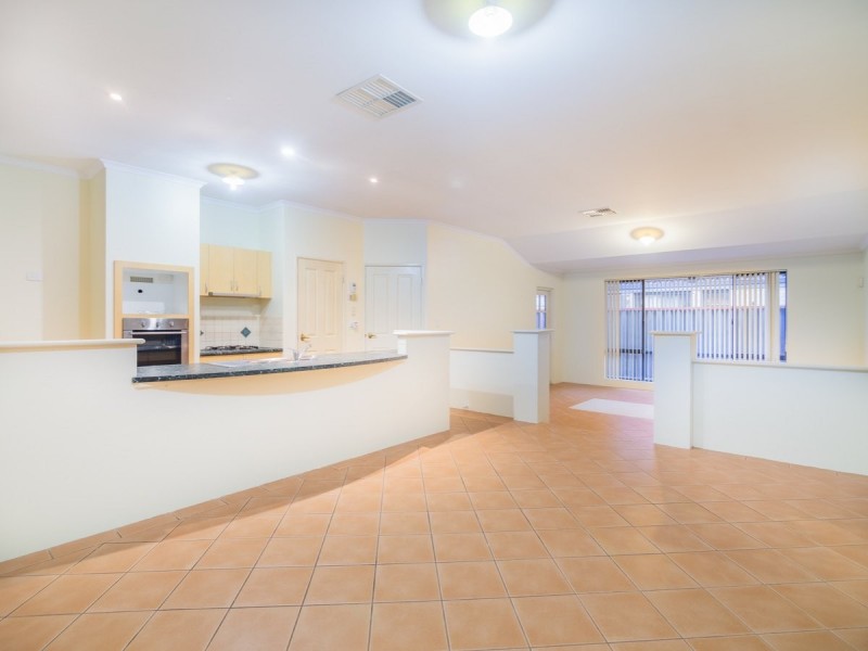 10 Driftwood Court, Thornlie WA 6108