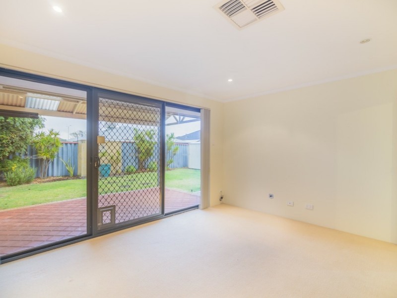10 Driftwood Court, Thornlie WA 6108