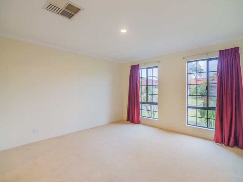 10 Driftwood Court, Thornlie WA 6108