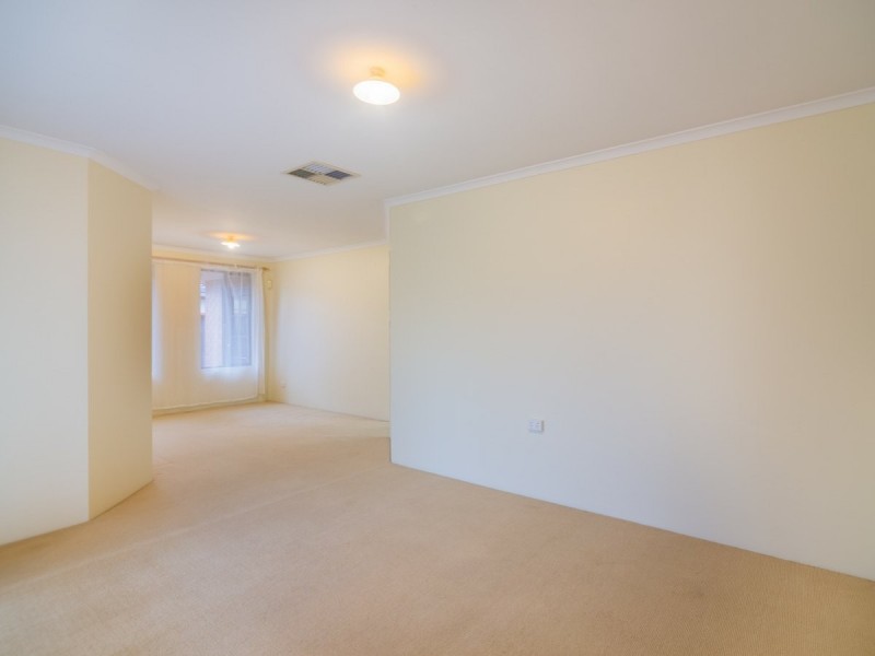 10 Driftwood Court, Thornlie WA 6108