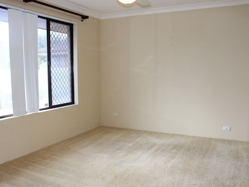 7 Cowan Place, Safety Bay WA 6169