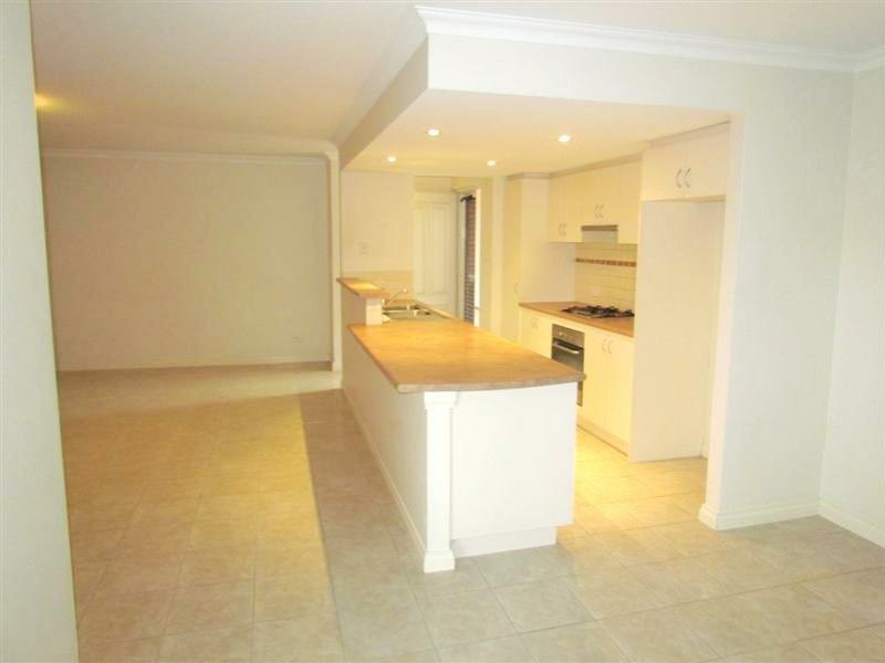 6/8 Hillcrest Road, Kewdale WA 6105