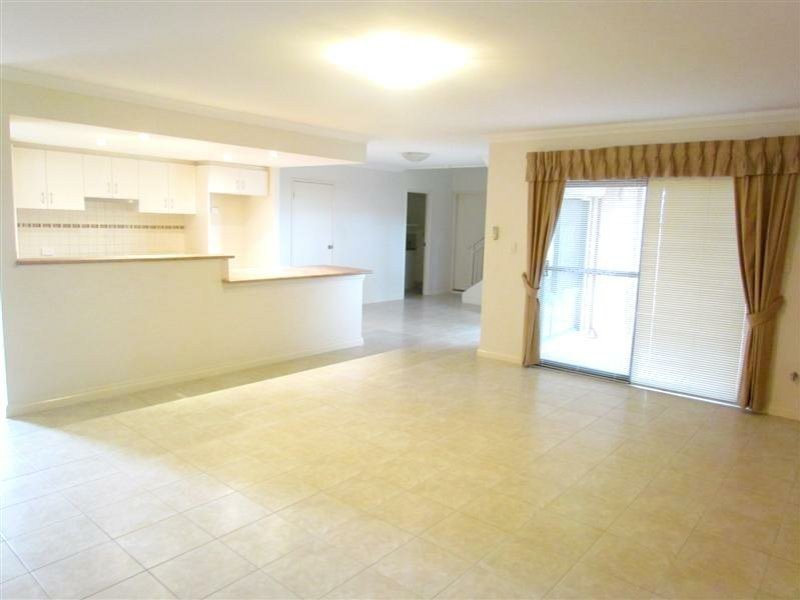 6/8 Hillcrest Road, Kewdale WA 6105