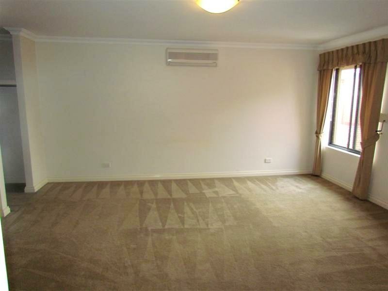 6/8 Hillcrest Road, Kewdale WA 6105