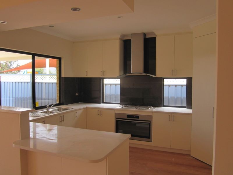 6A Yeeda Street, Riverton WA 6148