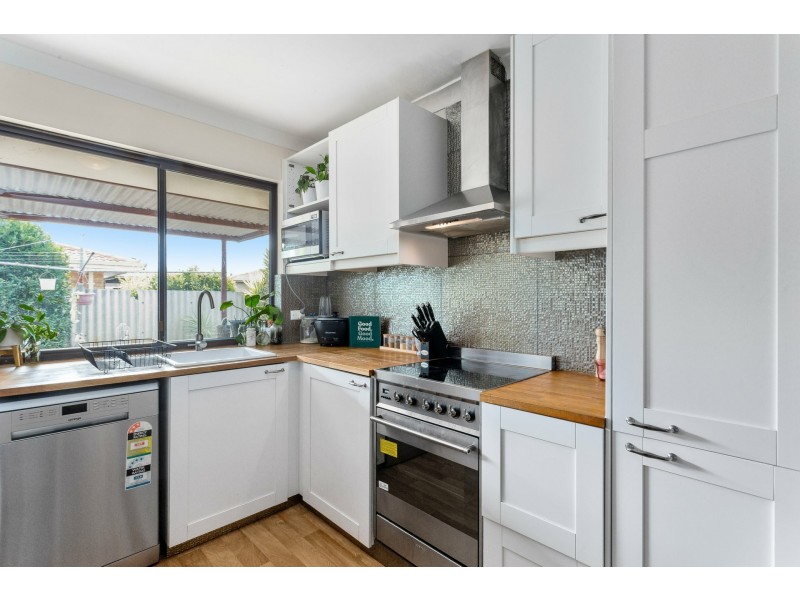 Unit 8/217 Ferndale Crescent, Ferndale WA 6148
