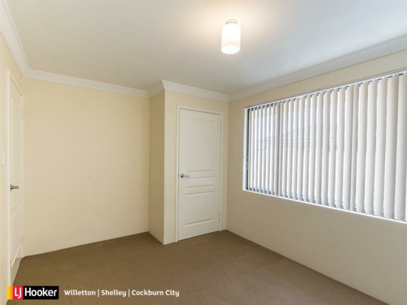 17 Halcyon Way, Atwell WA 6164