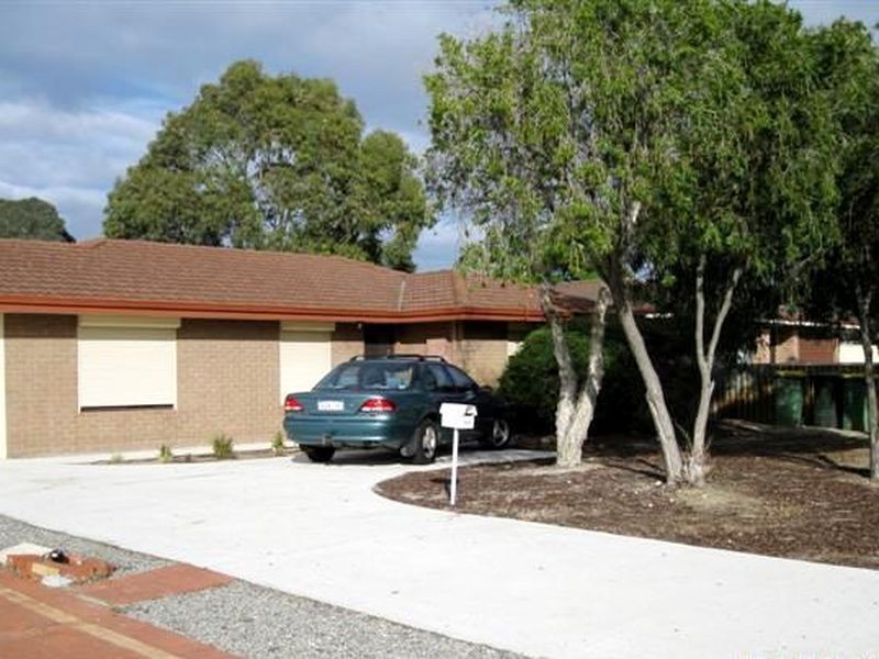 69 Collins Road, Willetton WA 6155